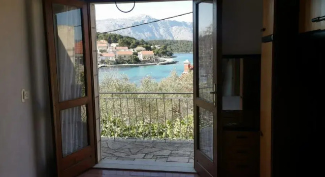 Апартаменты Big House for 14 people in centre of Lumbarda