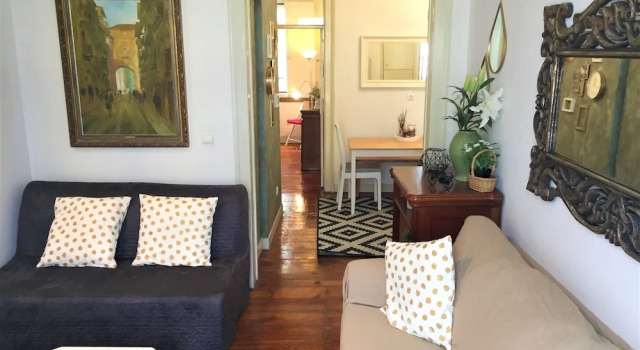 Апартаменты Charming Vintage Auto Check-in Flat in Baixa