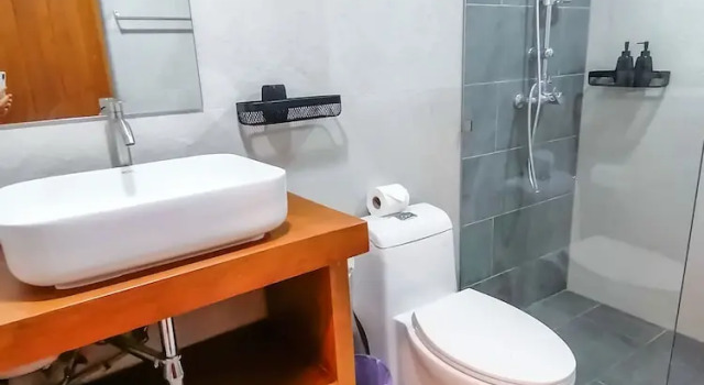 Бунгало Standard с балконом и с видом на море The Cosy Maenam Beach Resort