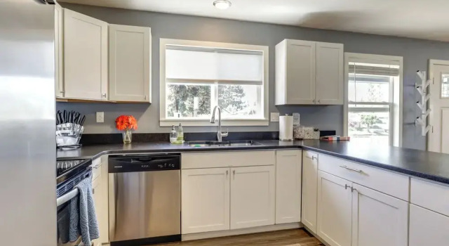 Коттедж Charming Mcminnville Home - Walk to Wineries!