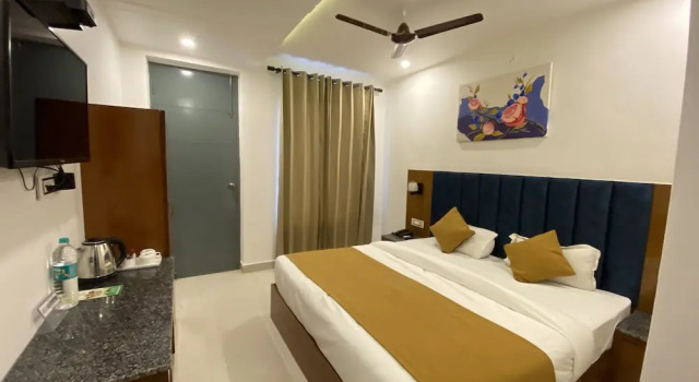 Двухместный номер Deluxe с балконом и с видом на горы Hotel Shiva Yog Sthal