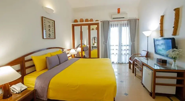 Двухместный номер Deluxe с балконом и с видом на сад Ha An Hotel