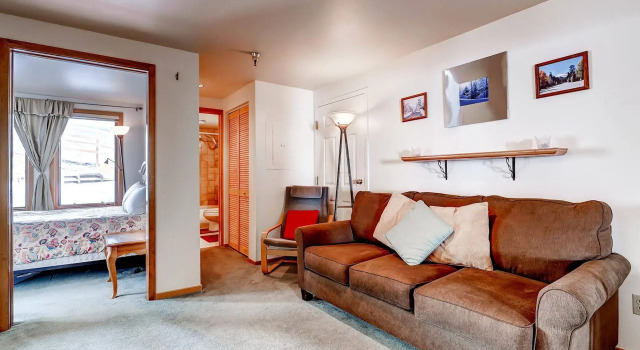 Tyra Lookout Condominiums by Ski Country Resorts