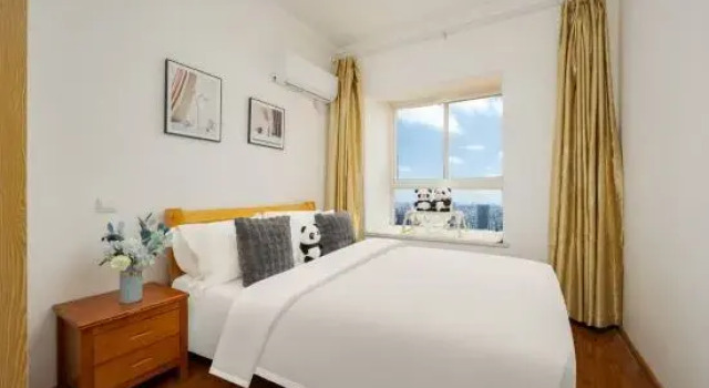 Семейный люкс с видом на город Yu. Qifeng Homestay (Kuanzhaixiangzi Alleys)