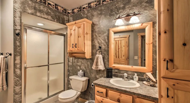 Коттедж Stunning Crosslake Cabin w/ Deck and Lake Views!