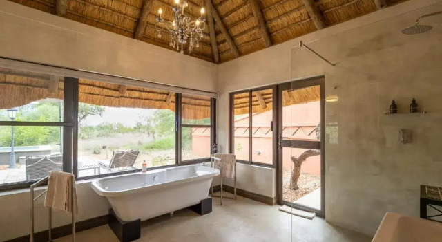 Люкс Mohlabetsi Safari Lodge