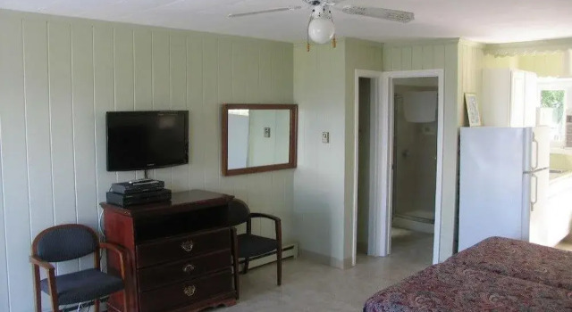 Southold Beach Motel, Book Motel Southold North Fork