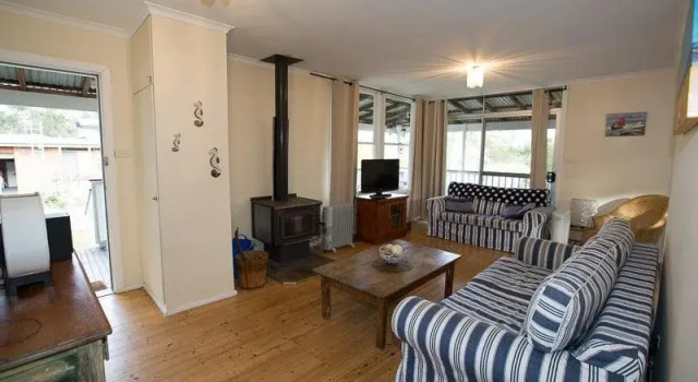 Bush & Bay Cottage