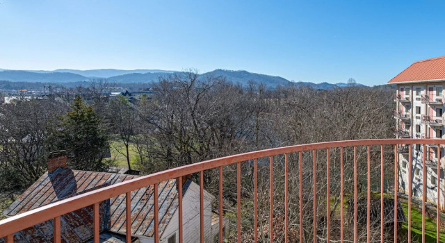Четырёхместный номер Premium с балконом River Bend Inn - Pigeon Forge