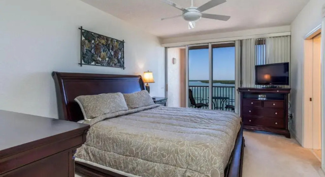 Island Beach Club 304, 2 Bedrooms, Pool, Elevator, WiFi, Sleeps 6, Bay view