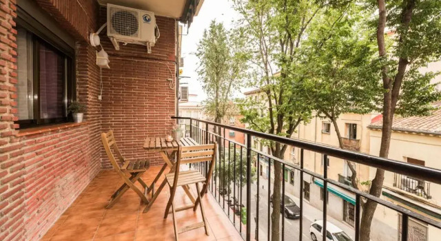 Apartamentos Madrid XXXIII - Alojamiento de Temporada, Забронировать Апартаменты/квартира центр города Мадрид, рядом с Дом-музей Лопе де Вега