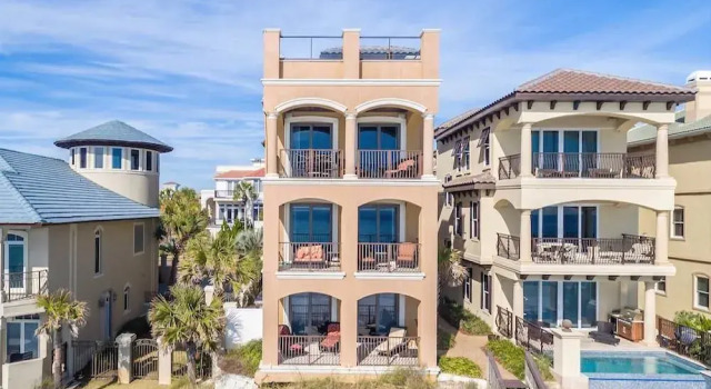 Ocean Paradise 4 Bedroom Holiday Home by Five Star Properties