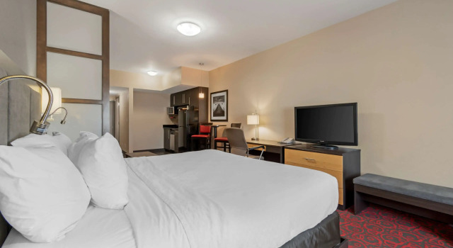 Двухместный люкс Best Western Plus Eastgate Inn & Suites