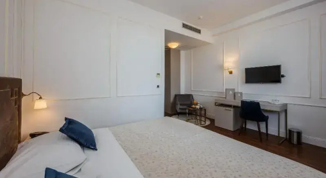 Двухместный номер Comfort с балконом Art Hotel
