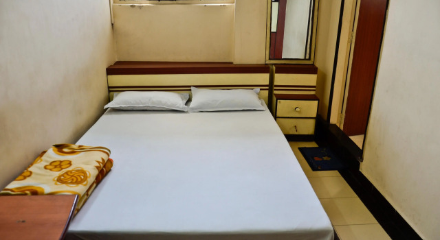 Continental Guest House, Забронировать Гостевой дом Гостевые дома Калькутты, рядом с The Asiatic Society, Гостевой дом
