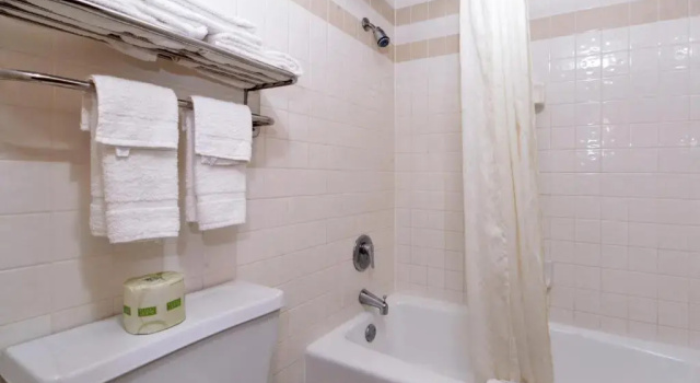 Четырёхместный номер Standard Americas Best Value Inn - Collinsville / St. Louis