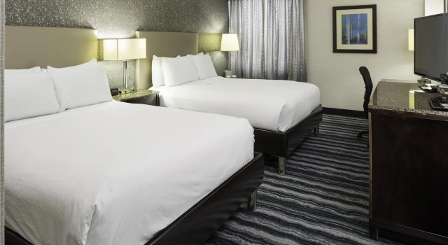 Четырёхместный номер Standard DoubleTree by Hilton Hotel Wilmington