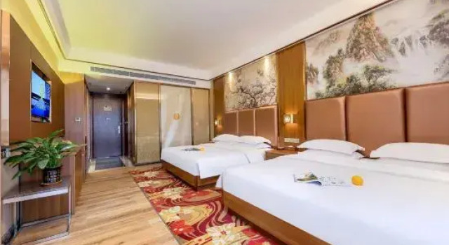 Люкс с 2 комнатами Fengyuan Hotel