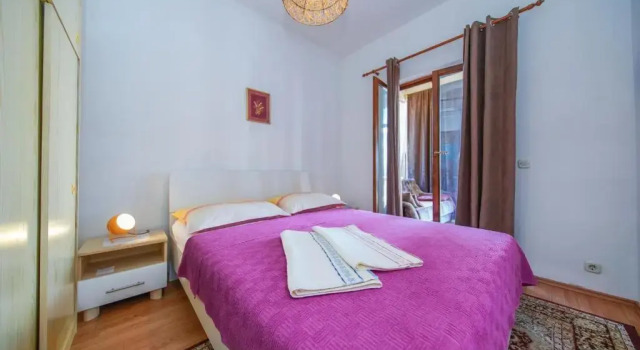 Apartments Filipović, Забронировать Апартаменты/квартира Собра Остров Мльет, рядом с Частный Пляж «Апартментс Ядранка Мльет»
