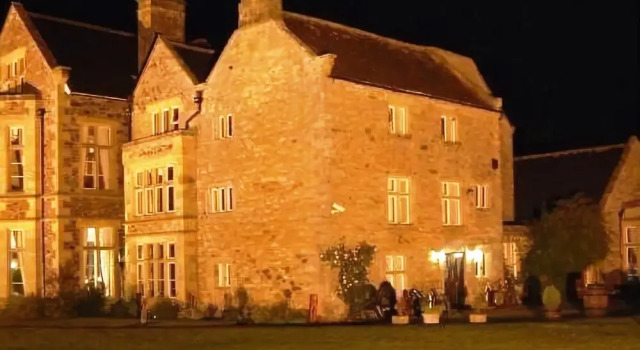 Clennell Hall Hotel, Забронировать Отель Отели Шотландских границ с парковкой, Парковка