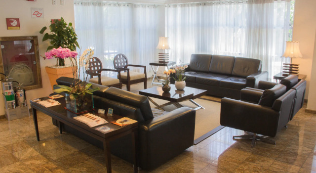 LOpera Hotel, Забронировать Отель Пиньейрос Сан-Пауло, рядом с Пиньейрос