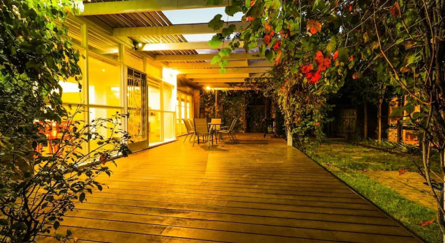 Inner Melbourne Luxury Holiday House, Book Hotel Melbourne 
