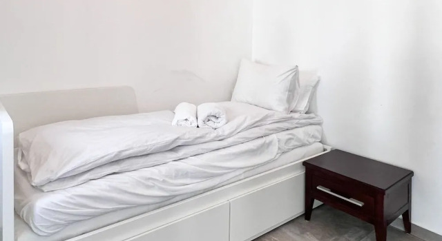 2 BR next to Old City with Patio by FeelHome, Varaa Huoneisto Jerusalem Jerusalem District, lähellä Temple Mount