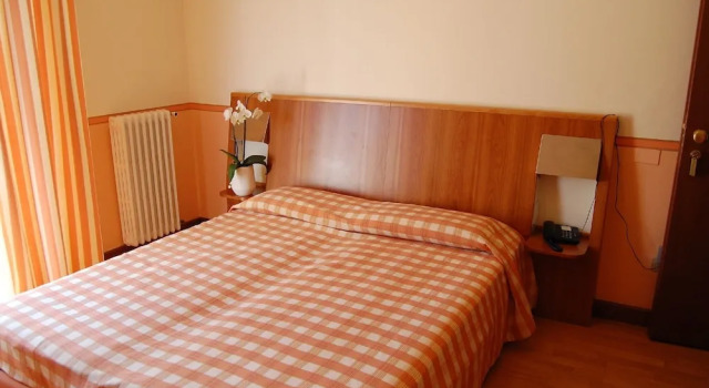 Полулюкс с балконом Hotel Romeo