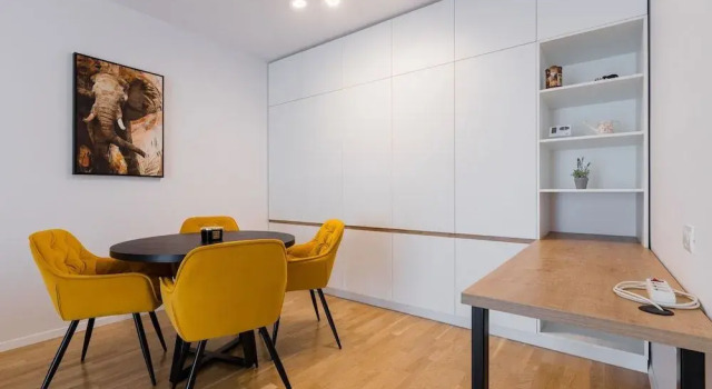 Apartment Ensity