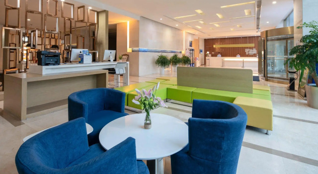 Holiday Inn Express Luoyang City Center by IHG