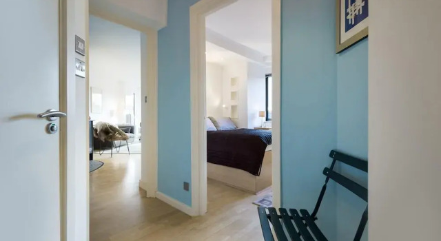 Apartment 8, County House, Central London