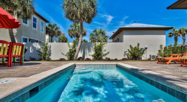 Коттедж VILLA DEL CARMEN 5 Bedroom Holiday Home by Five Star Properties