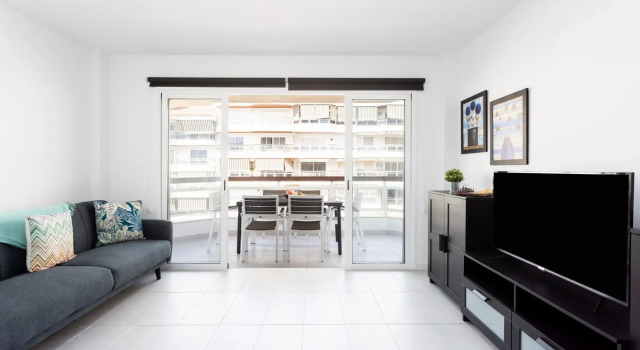 Home2Book Paradise Los Cristianos, Pool & Wifi, Prenota Hotel Hotel a Tenerife con piscina, Piscina
