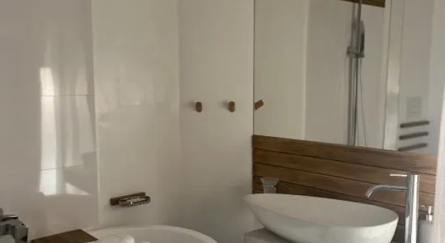 Modern studio and garden next to the shopping mall Stadion, Забронировать Отель Отели Центральной Сербии 3 звезды, 3*