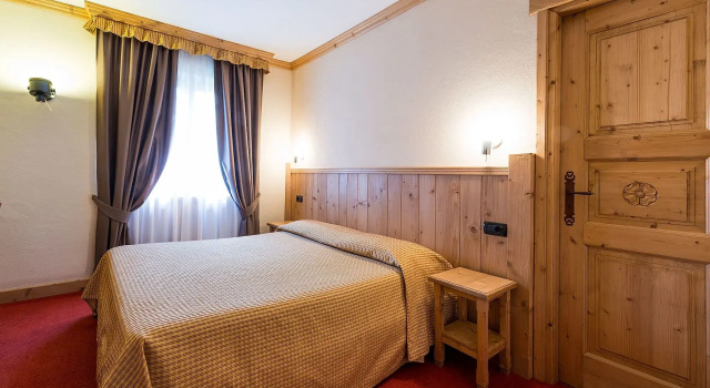 Hotel Crampon, Забронировать Отель Отели Курмайора 3 звезды, рядом с Курмайер, 3*