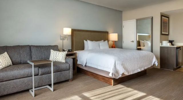 Двухместный номер для некурящих Study with Sofabed Hampton Inn Myrtle Beach West