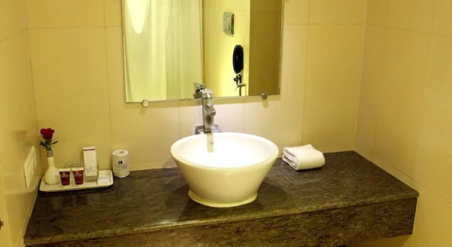Номер Standard Lords Plaza, Surat