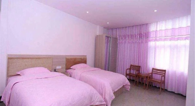 Lianhua Mengyang Inn 2nd Branch, Boek Hotel Hotels in Pingxiang met parkeren, Parkeren