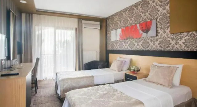 Двухместный номер Standard с балконом Berksoy Hotel