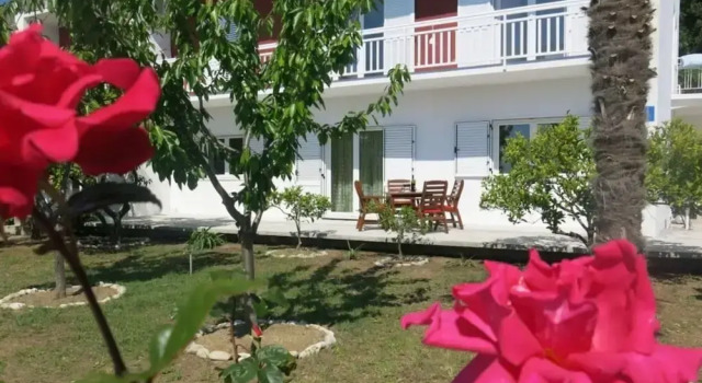 Holiday Apartment Beach House IVA App.1