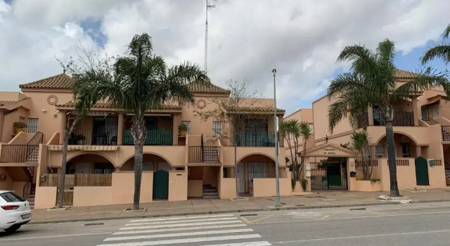Apartamento Residencial Al Andalus 117, La Barrosa, Chiclana, Incluye parking a unos metros del mar