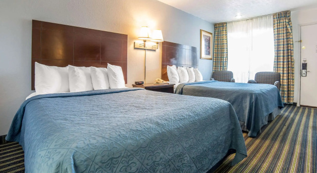 Четырёхместный номер Standard Quality Inn Rock Springs - Green River