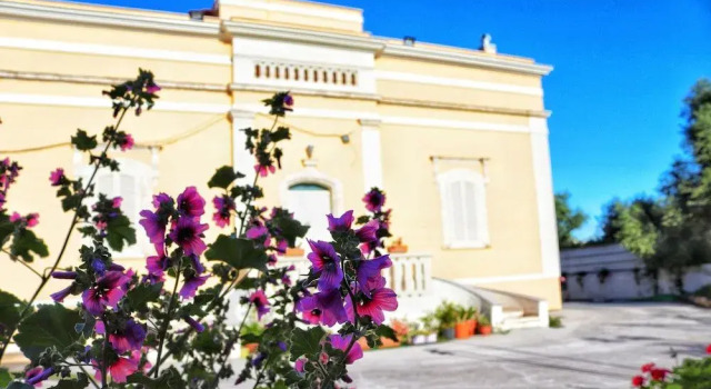 B&b Villa Maria Di Venere, Buchen Sie Bed & Breakfast Hotels in Metropolitanstadt Bari mit Parkplatz, Parkplätze