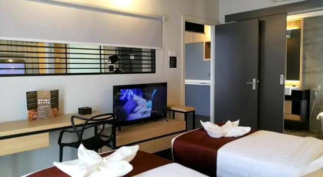 Люкс Deluxe The Granite Luxury Hotel Penang