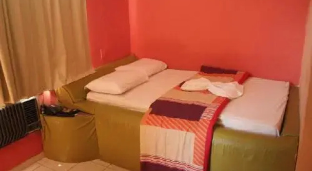 ABC Hotel, Забронировать Отель Отели Каратинга с парковкой, Парковка