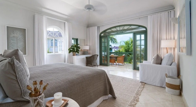Sugar Hill - Jade Vine 4 Bedroom Villa, Prenota Villa Hotel a Saint James con parcheggio, Parcheggio