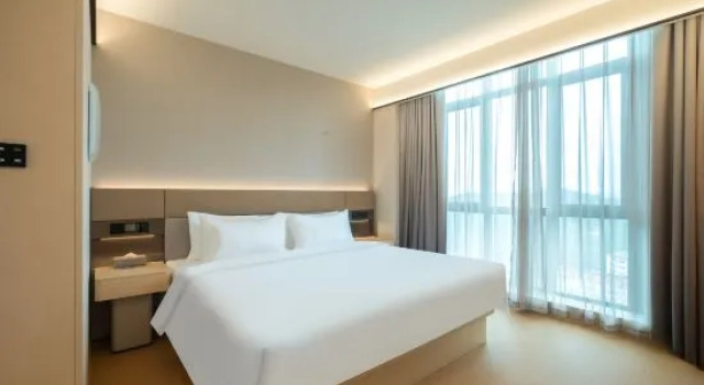 Семейный люкс Deluxe JI Hotel (Qingdao Nanjing Road Xinduxin)
