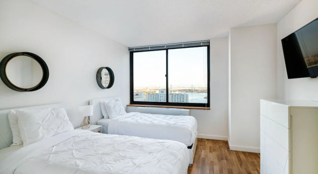 Luxury 2 Bed 2 Bath Unit in Prime Location of NYC, Забронировать Отель Нью-Йорк Нью-Йоркская агломерация, рядом с The Promise Theatre