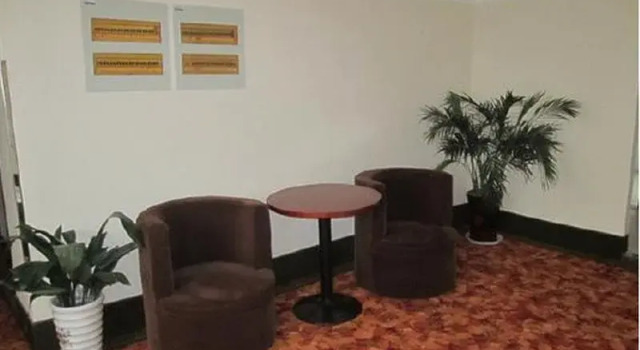 GeenTree Inn Jiangsu Yangzhou Hanjiang Development Zone Campus City Express Hotel, Prenota Hotel Yangzhou Jiangsu