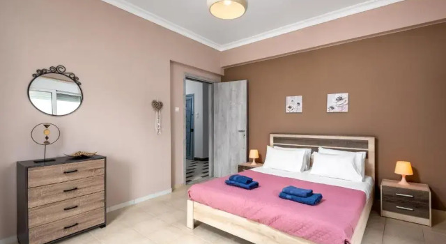 TownHall Apartment